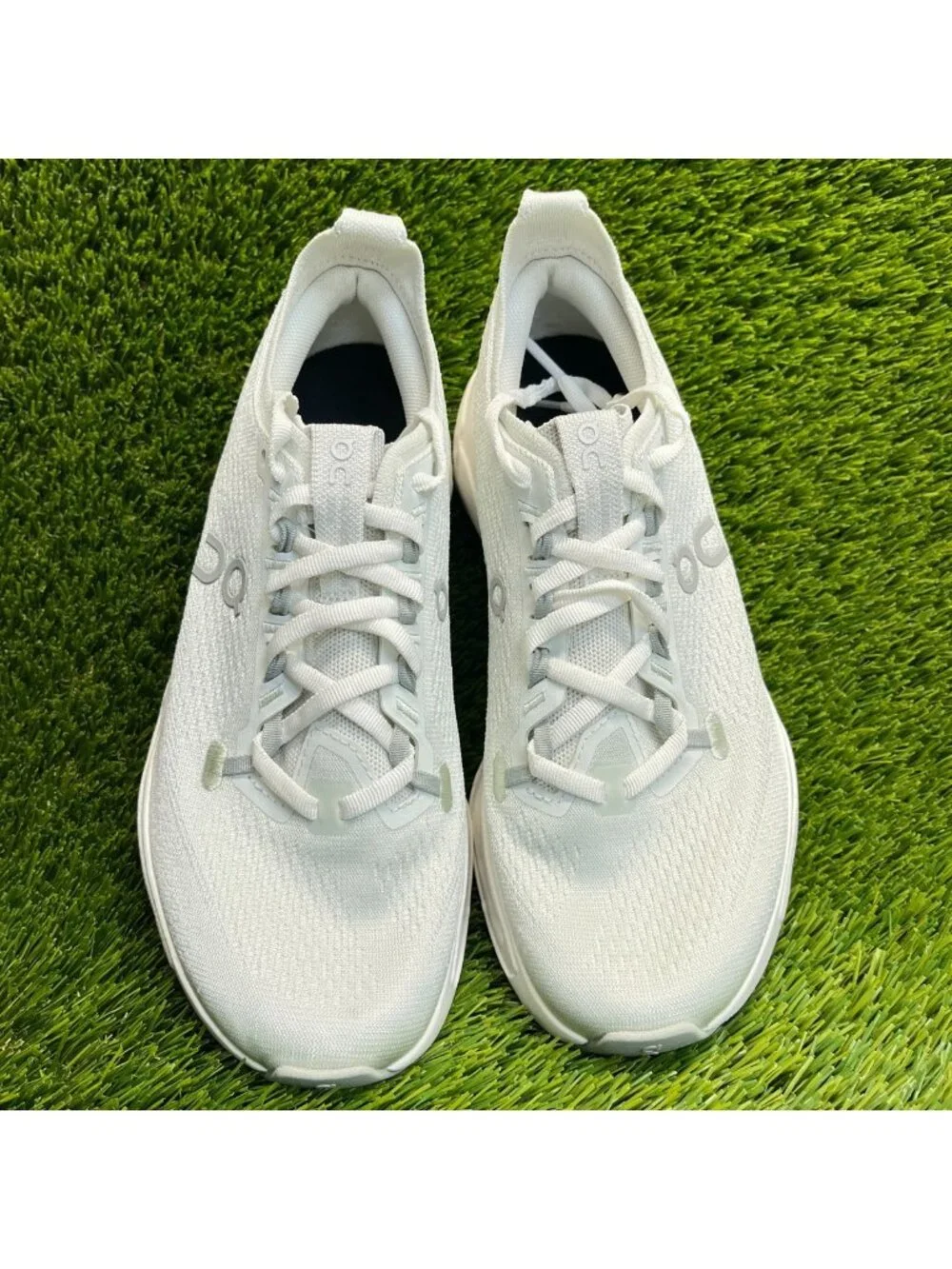 On Cloudsurfer Max Womens Size 8 Light Gray Athletic Running Shoes Sneakers